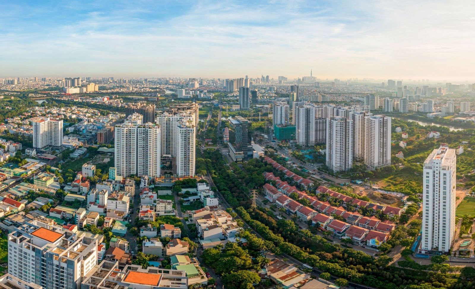 Ảnh chính Vietnam’s Real Estate Prices Continue to Rise in 2025